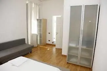 Casa Milano- Apartments And Rooms 0*,  Itália